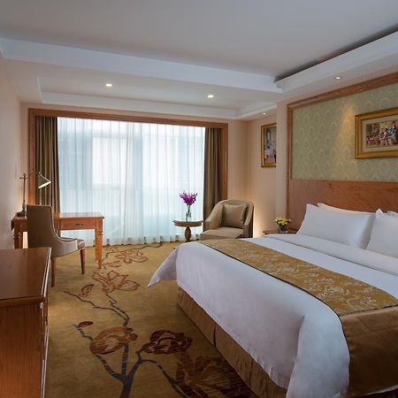 Vienna International Hotel Shanghai Hengshan Road Экстерьер фото