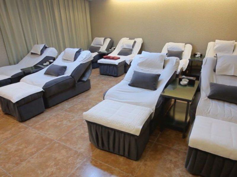 Vienna International Hotel Shanghai Hengshan Road Экстерьер фото