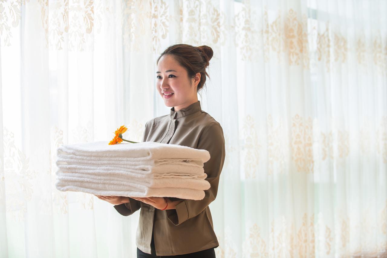 Vienna International Hotel Shanghai Hengshan Road Экстерьер фото